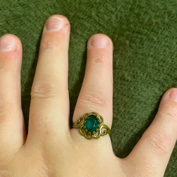 ✨Vintage Emerald Ring💚 - Picture 2 of 6